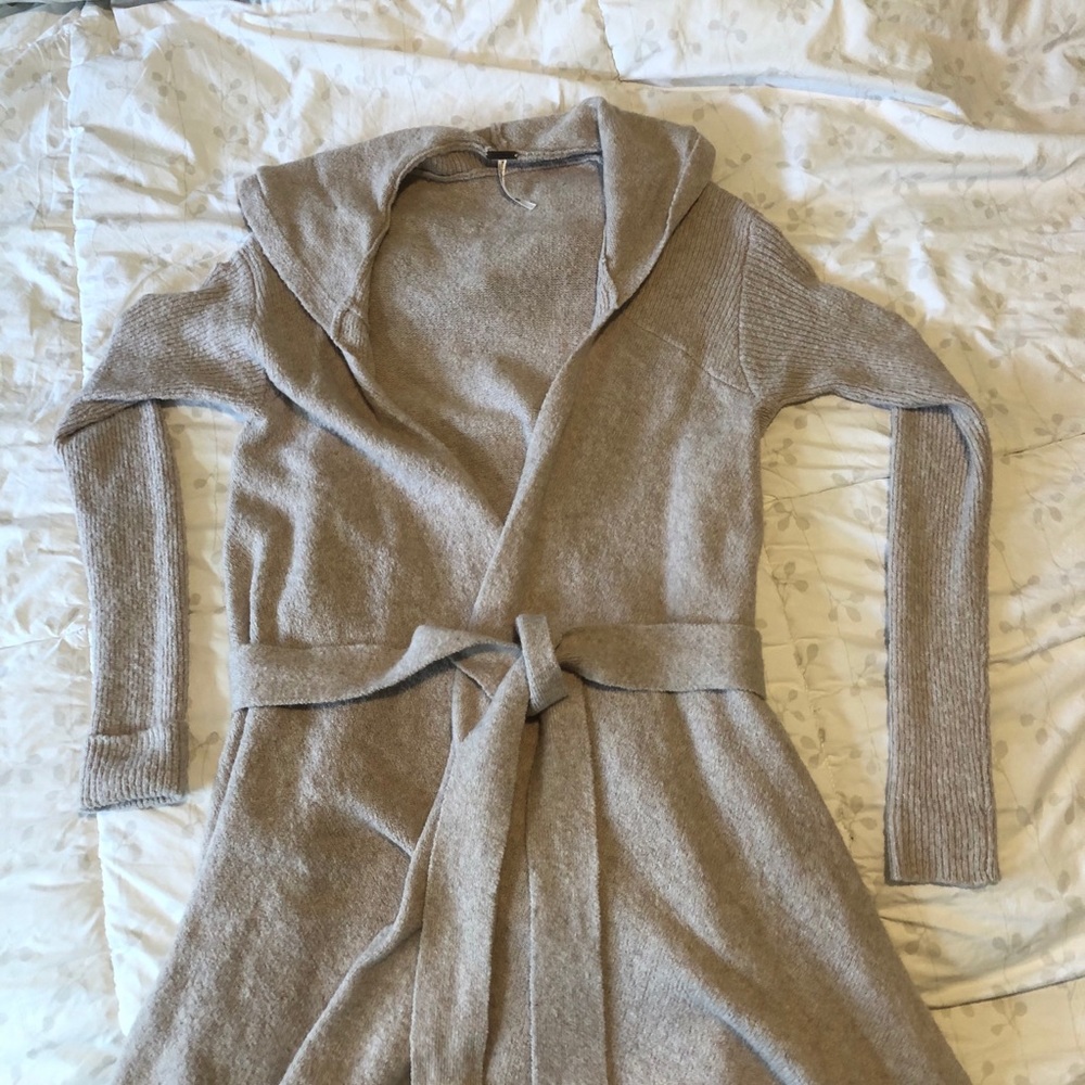 Free People (XS) Tan/Biege Long Cardigan